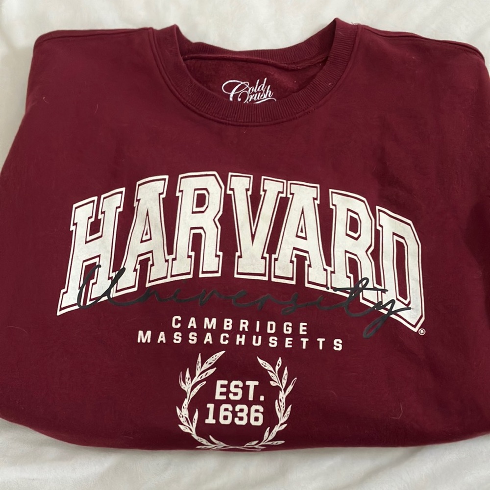 Red Harvard university crewneck